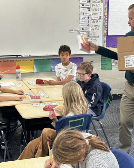 rotary-club-ludington-dictionary-donation